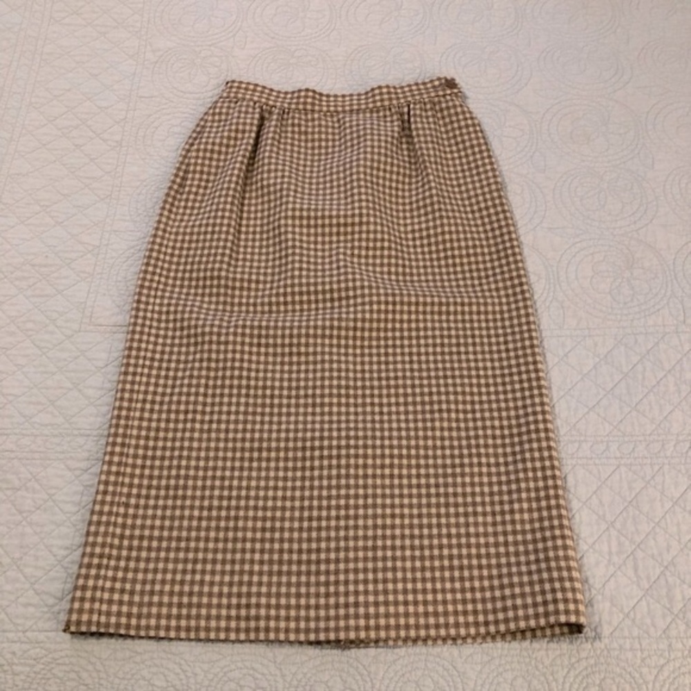 Vintage 80’s Pendleton houndstooth pencil a-line skirt. Size 2 petite.